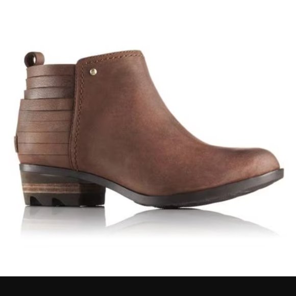 Sorel Lolla Ankle Bootie - Picture 2 of 15